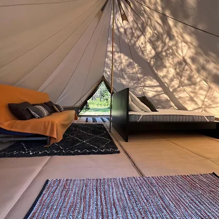 La Kahute - Tente Au Coeur De La Foret Luxury tent Carcans