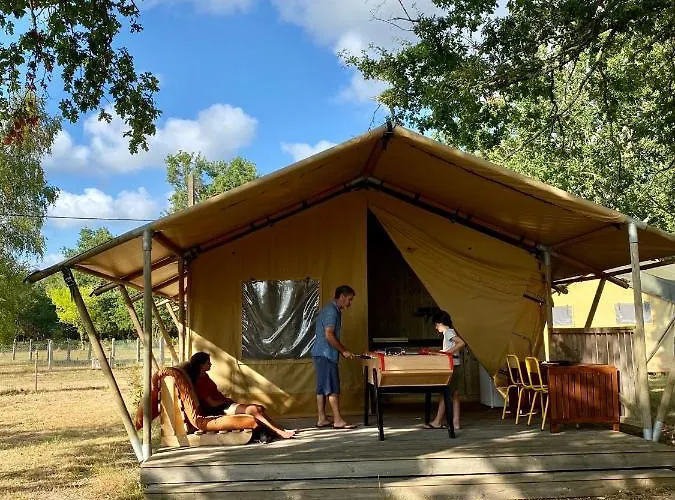 La Kahute - Tente Au Coeur De La Foret אוהל מפואר קרקן