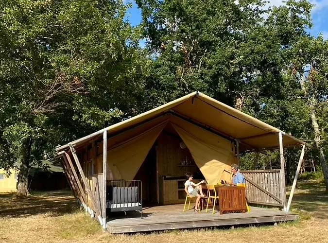 La Kahute - Tente Au Coeur De La Foret אוהל מפואר *